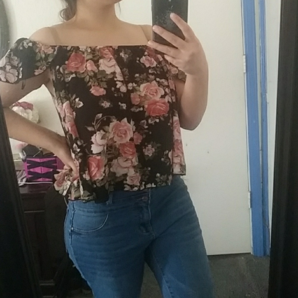 Floral off-the shoulder blouse